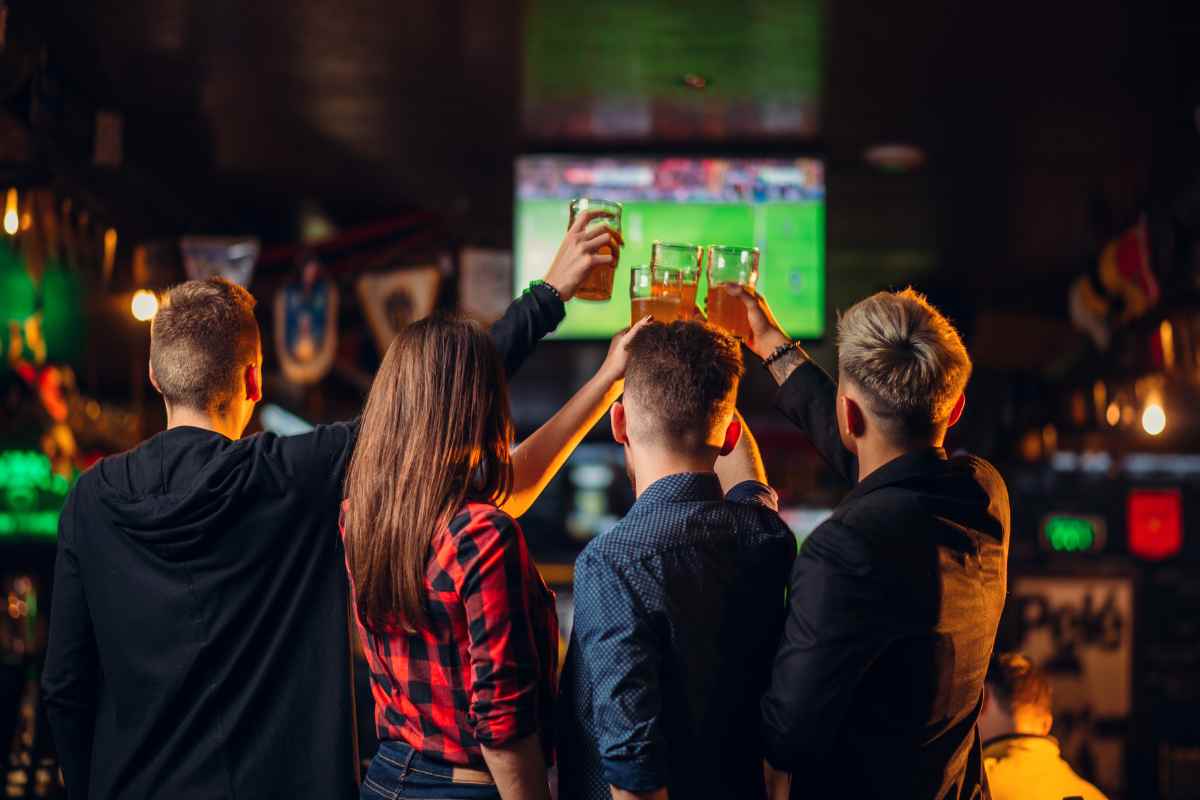 La proposta del calcio gratis in TV fa impazzire i tifosi 